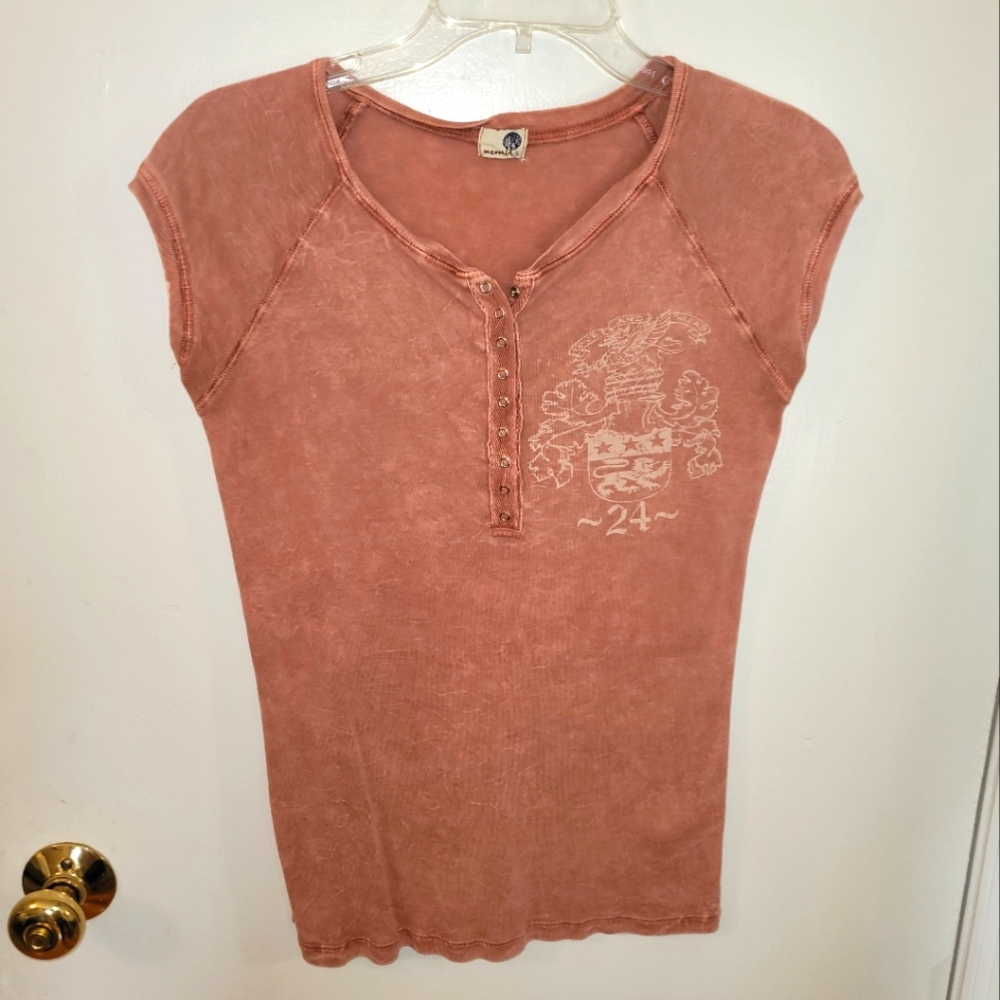 Ladies top.